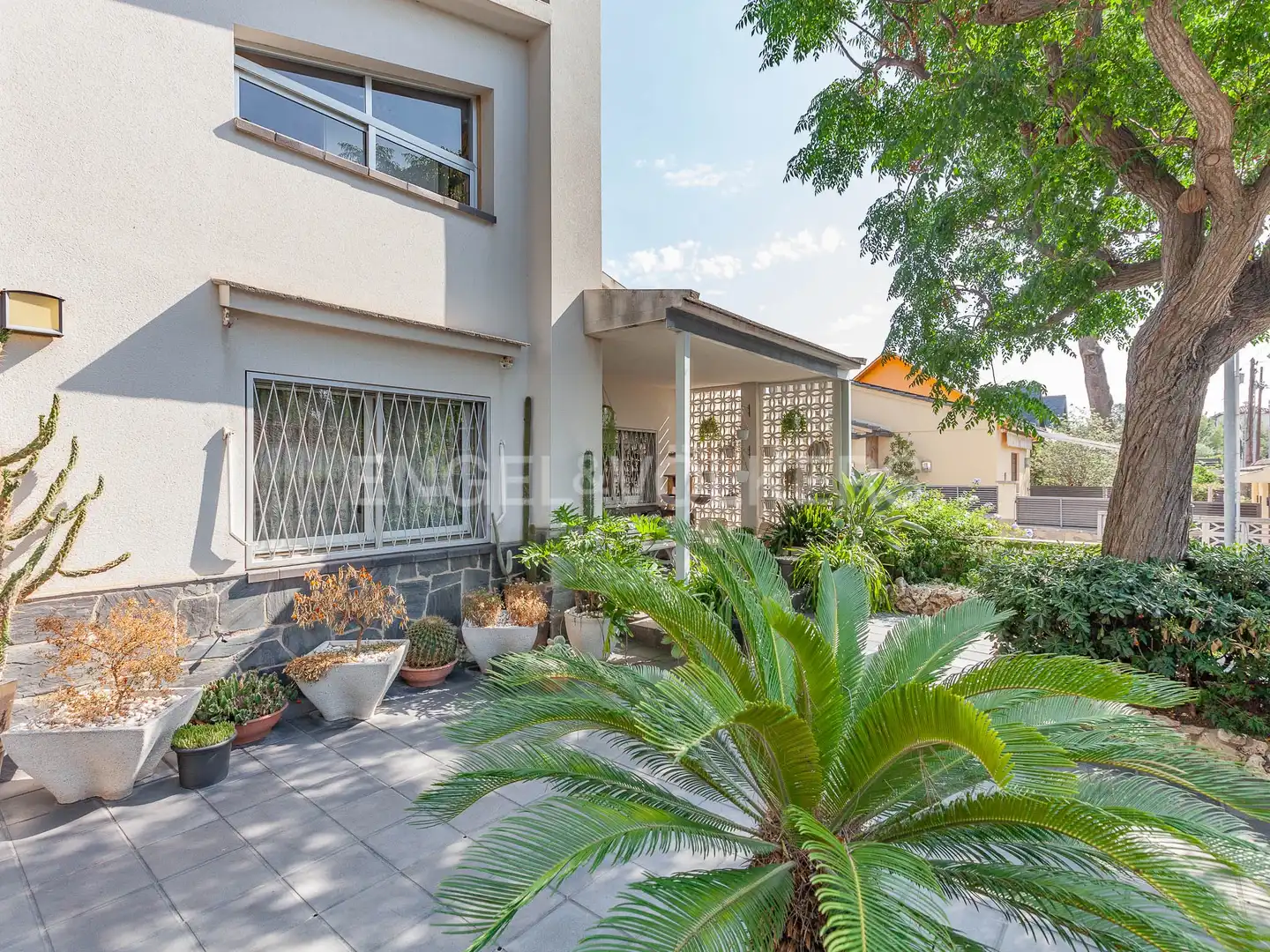 Exterior view of Houses for sale in Sant Cugat del Vallès  with Air Conditioner, Heating and Private garden