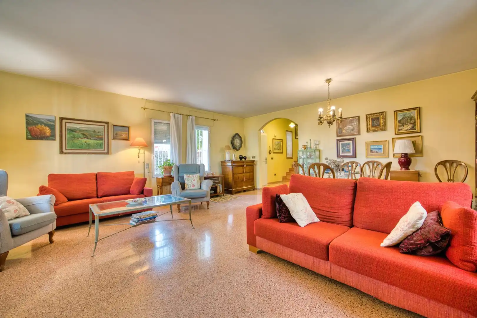 Villa zum Verkauf in Calle PINTOR VARELA, imagen 3