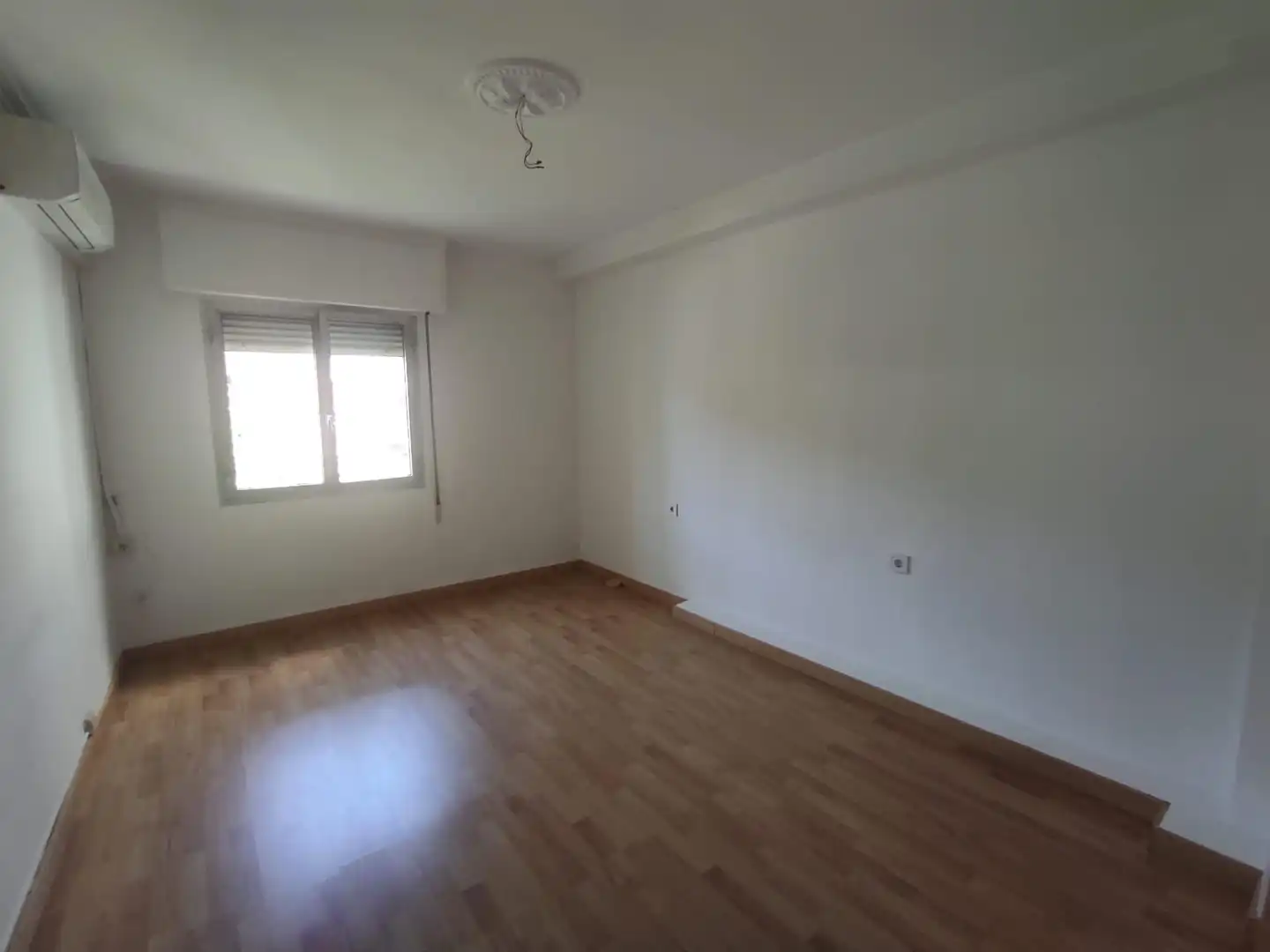 Habitación de Piso en venta en Madrid con Aire acondicionado, Calefacción y Jardín privado