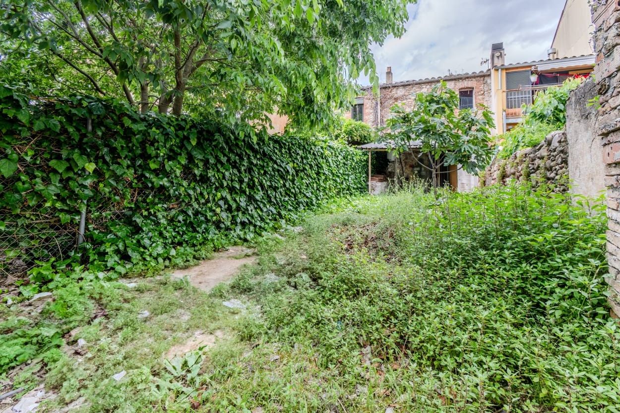 Country house for sale in Salt