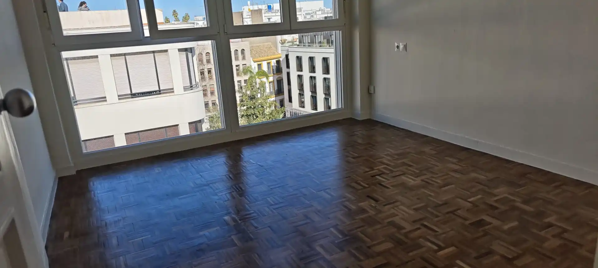Bedroom of Flat for rent in Sevilla  with Air Conditioner, Heating and Terrace