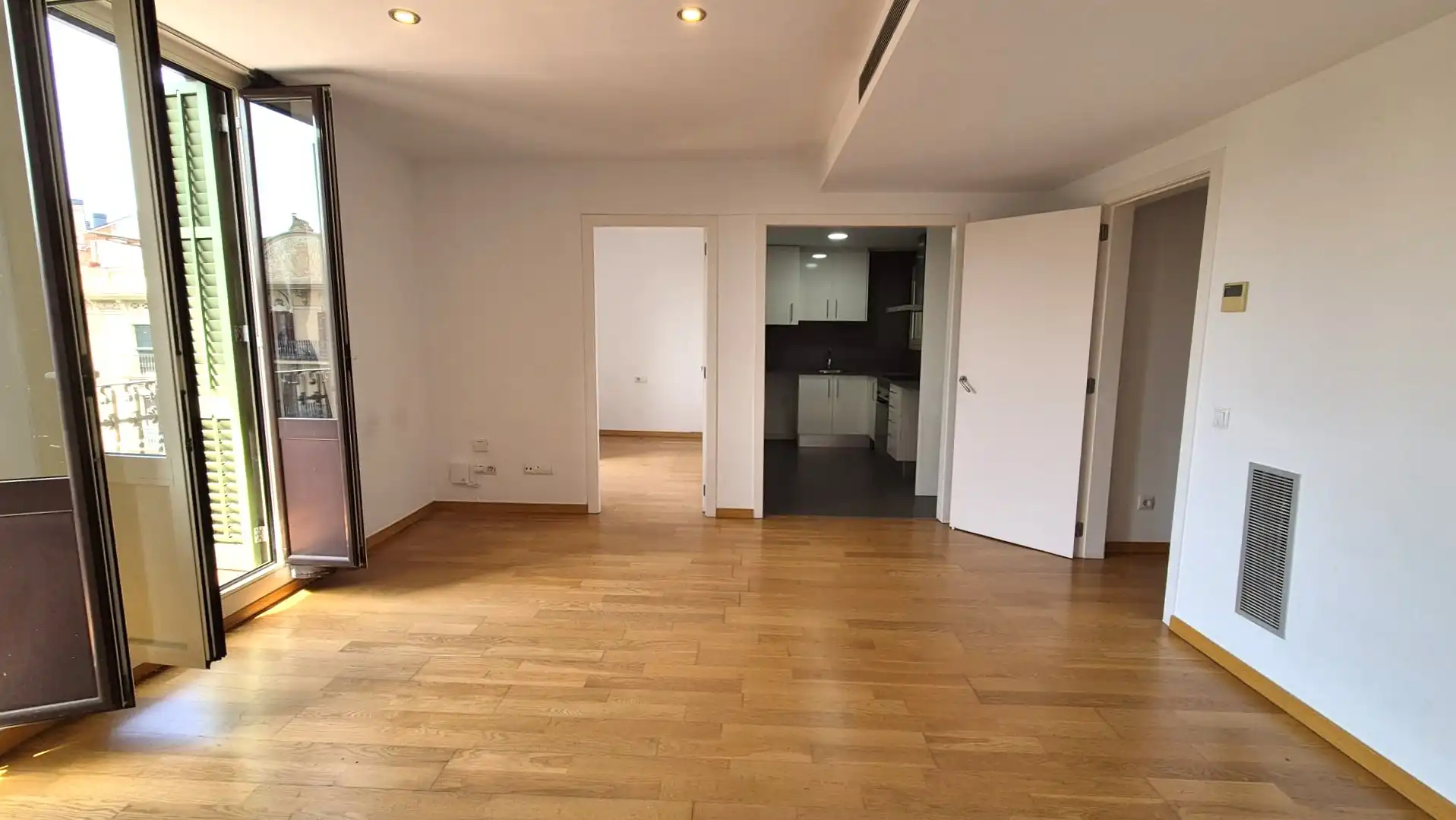 Piso en venta en Barcelona con Aire acondicionado, Calefacción y Parquet