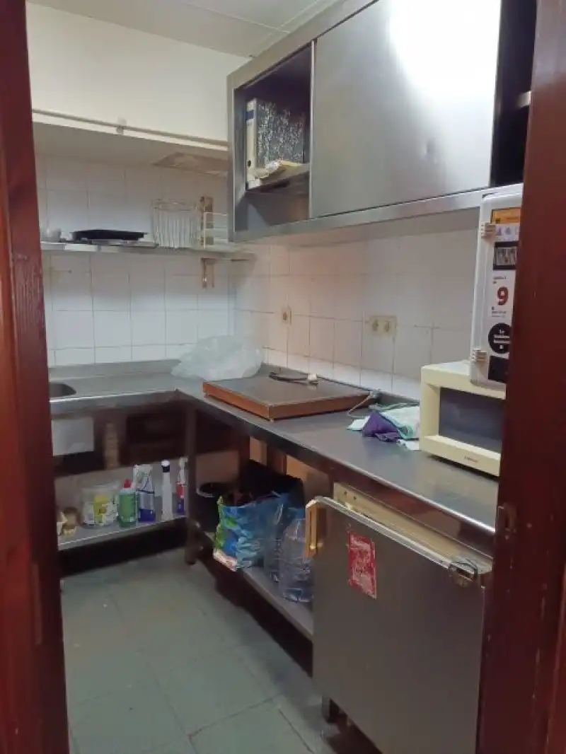 Cocina de Local en venta en Santander con Calefacción