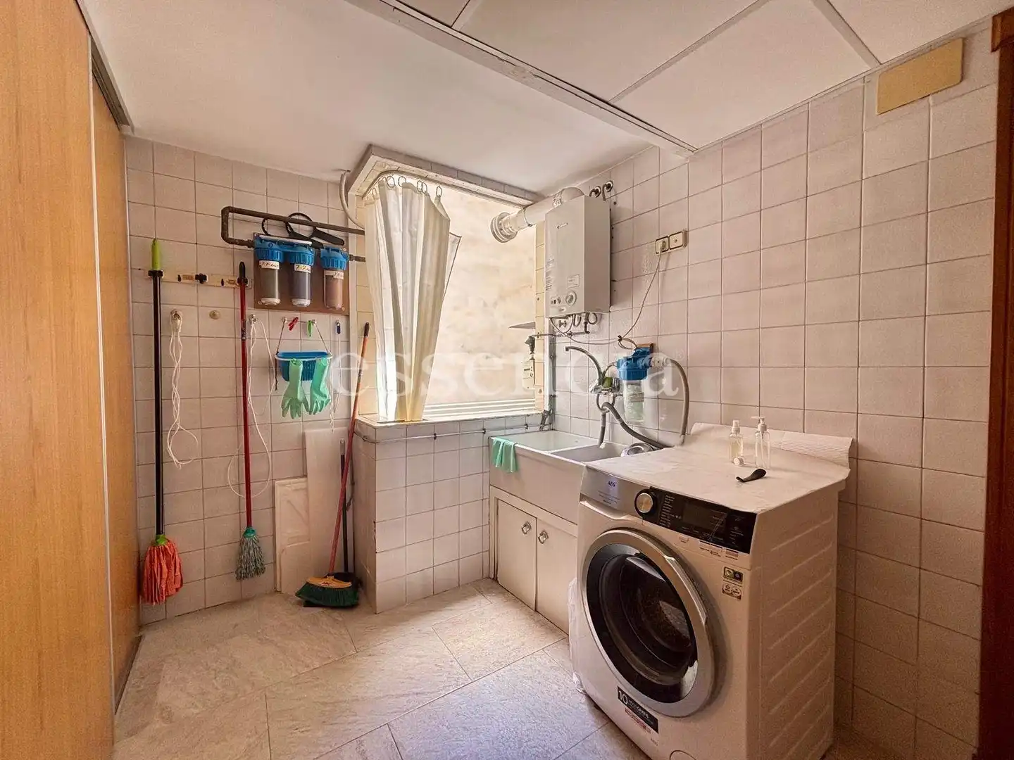 Bathroom of Flat for sale in Gandia  with Air Conditioner, Terrace and Balcony