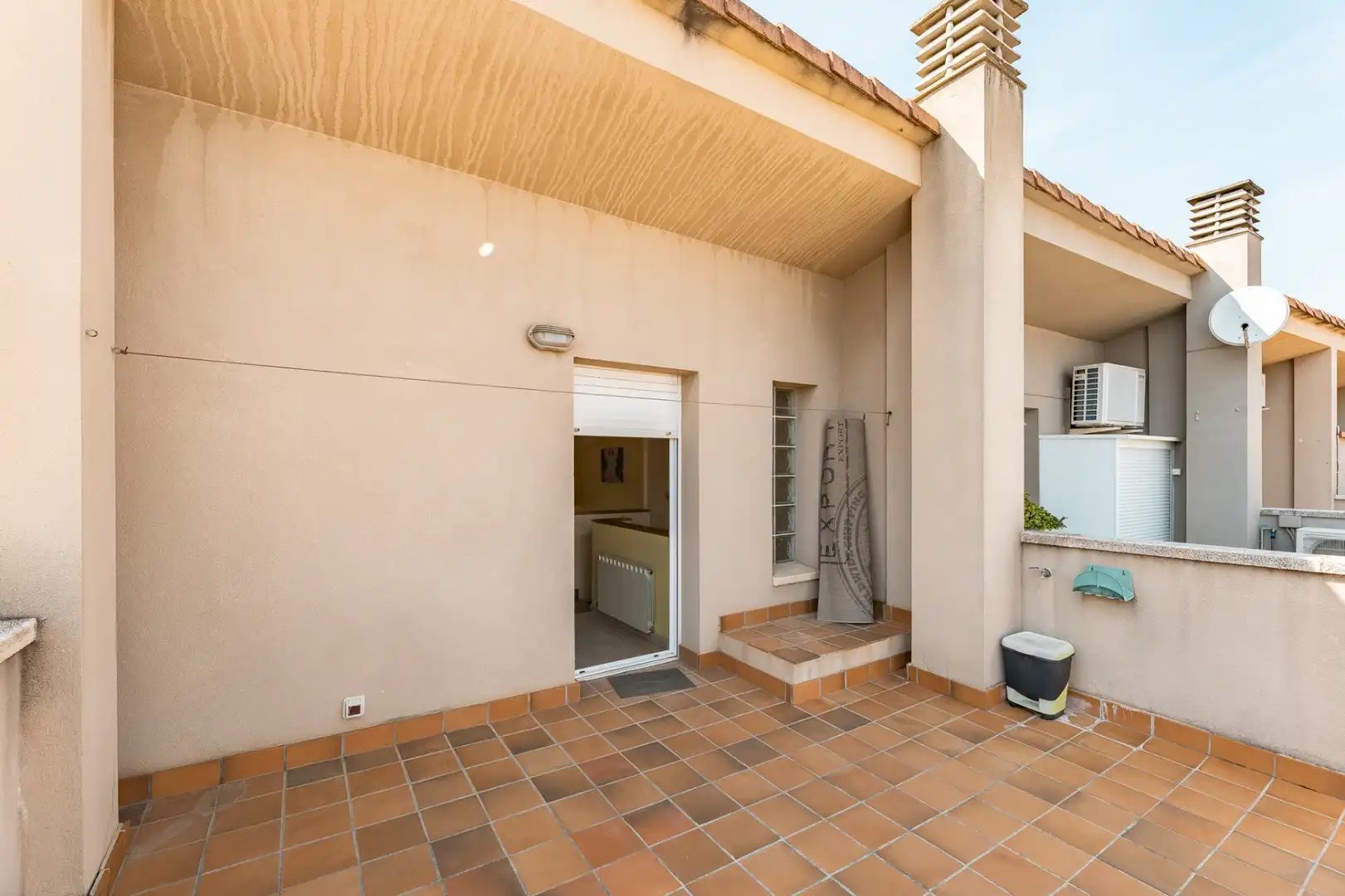 Terraza de Casa adosada en venta en Martorell con Aire acondicionado, Calefacción y Jardín privado