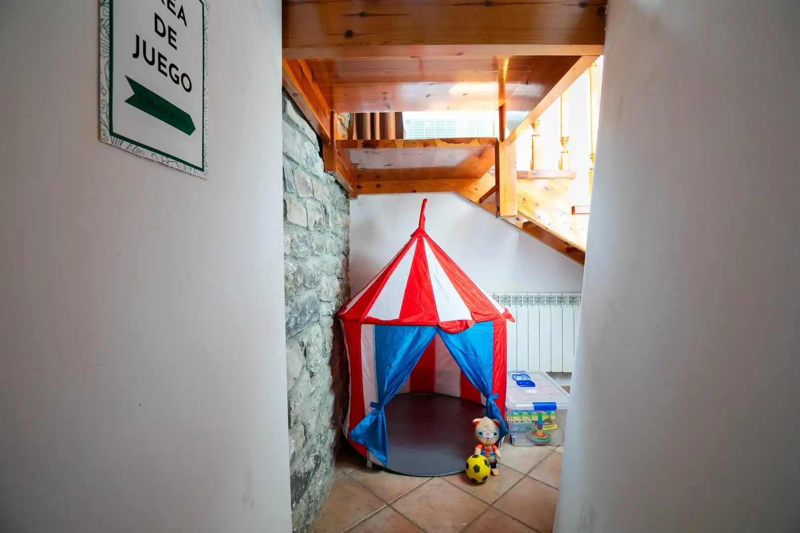 Casa o xalet en venda en Boltaña amb Calefacció, Terrassa i Moblat