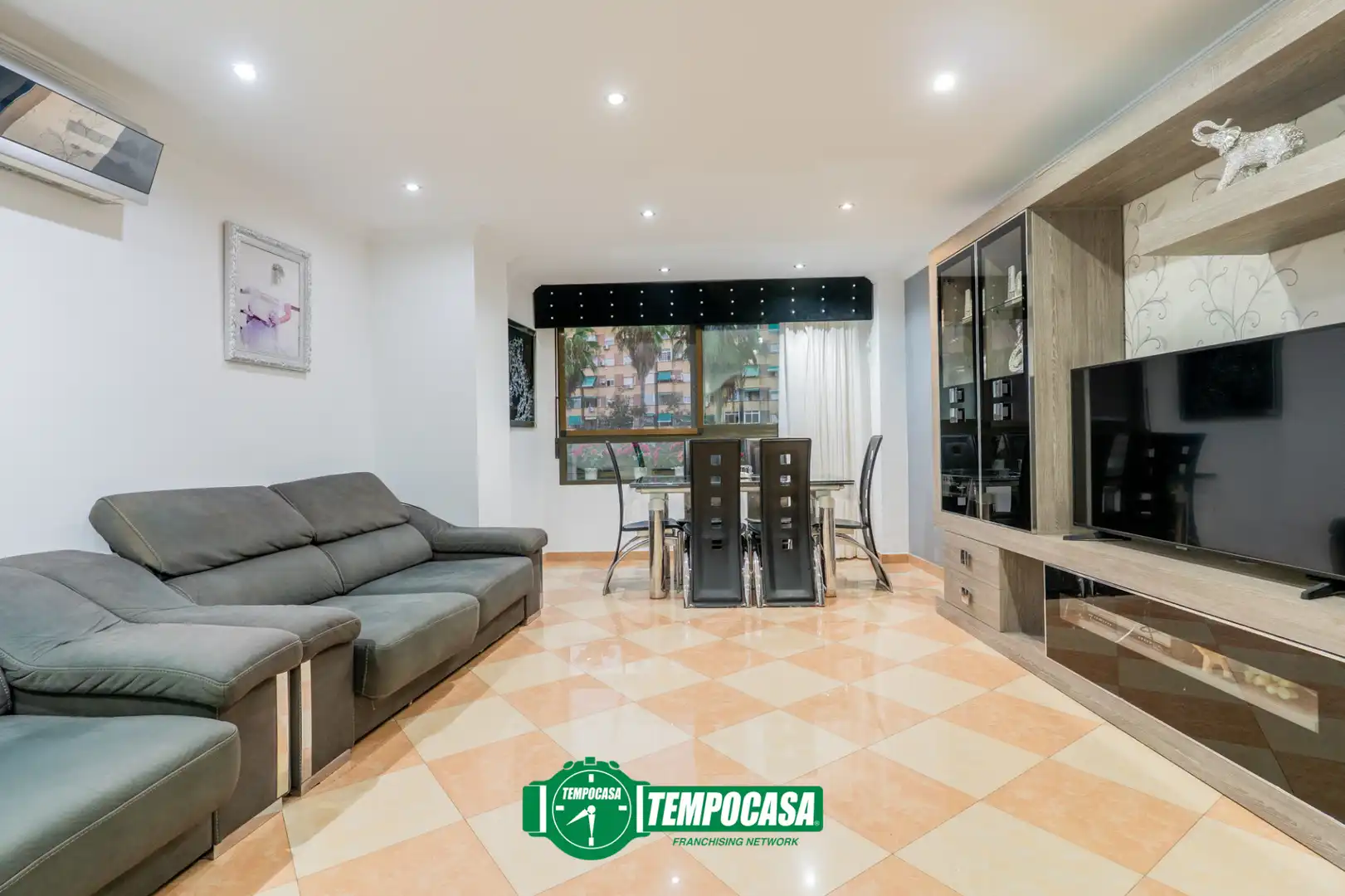 Flat with terrace for sale in Calle de José Aguilar 40, imagen 9