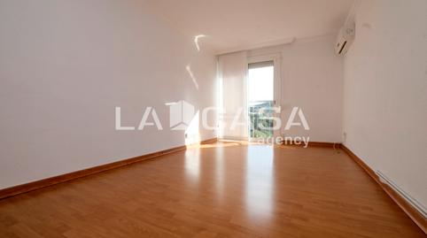 Foto 2 de Pis en venda a Ciutat Meridiana,  Barcelona Capital