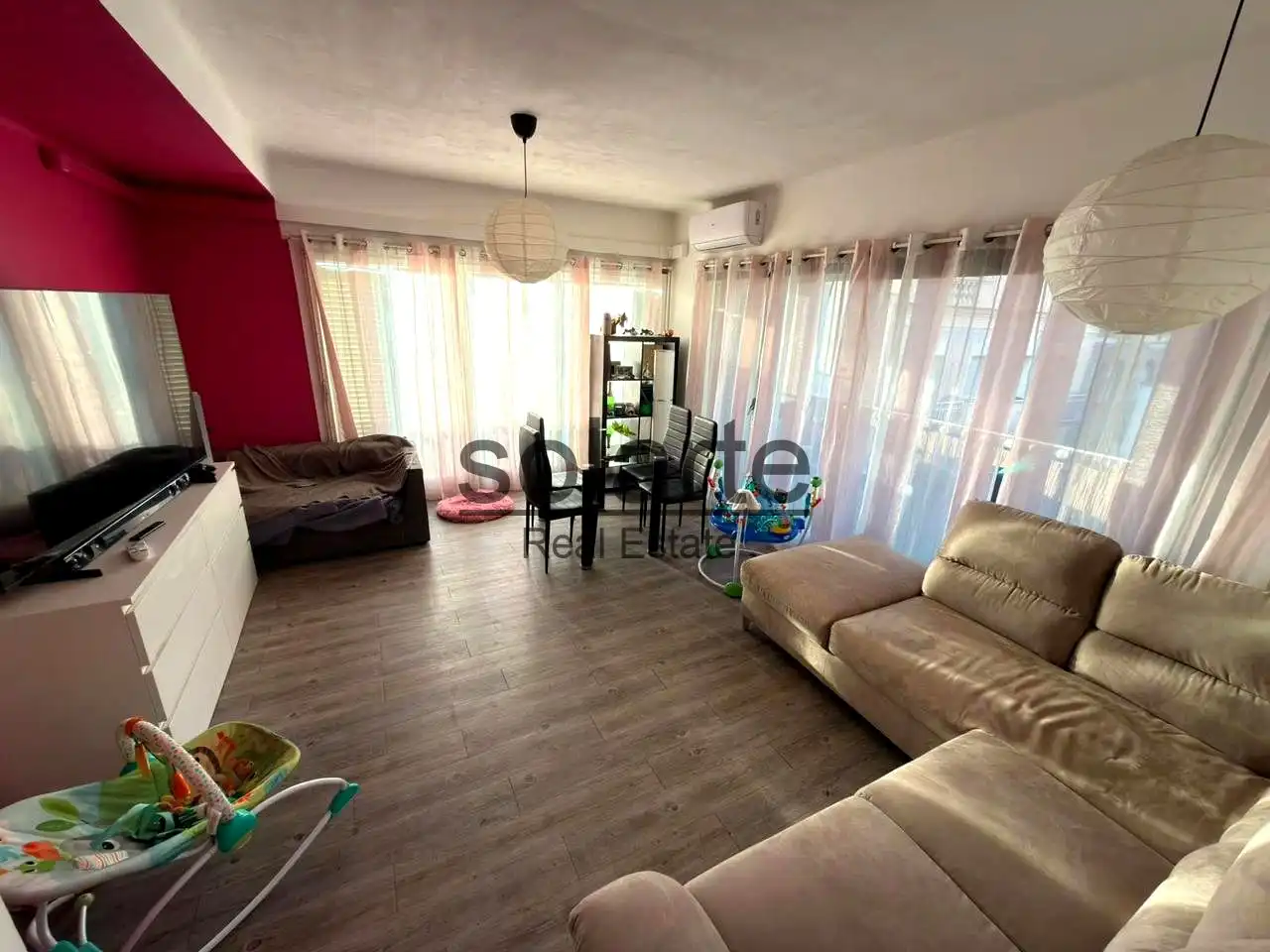 Sala de estar de Piso en venta en Molins de Rei con Aire acondicionado, Parquet y Terraza