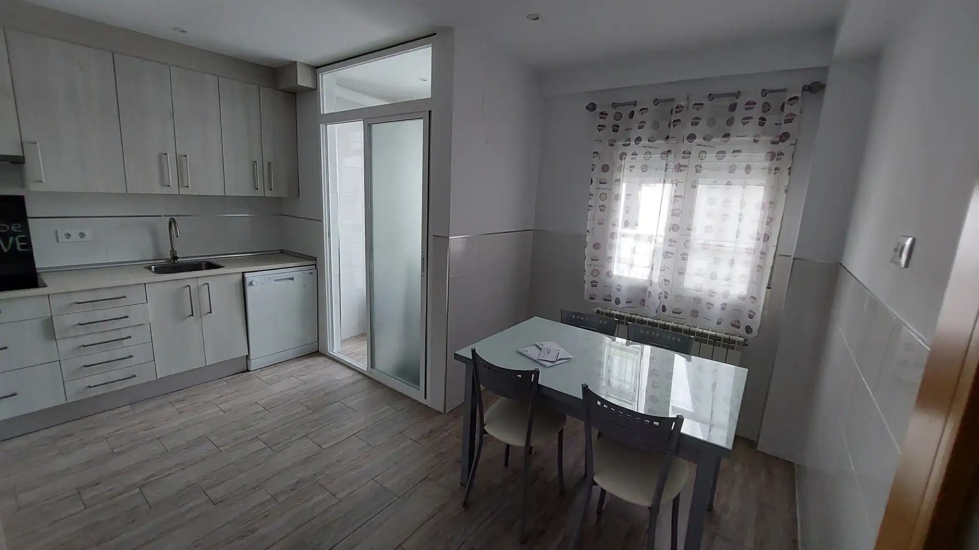 Kitchen of Flat for rent in Plasencia  with Air Conditioner, Heating and Furnished