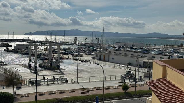 Edificio en Venta en Paseo PORT en L'Estartit Poble