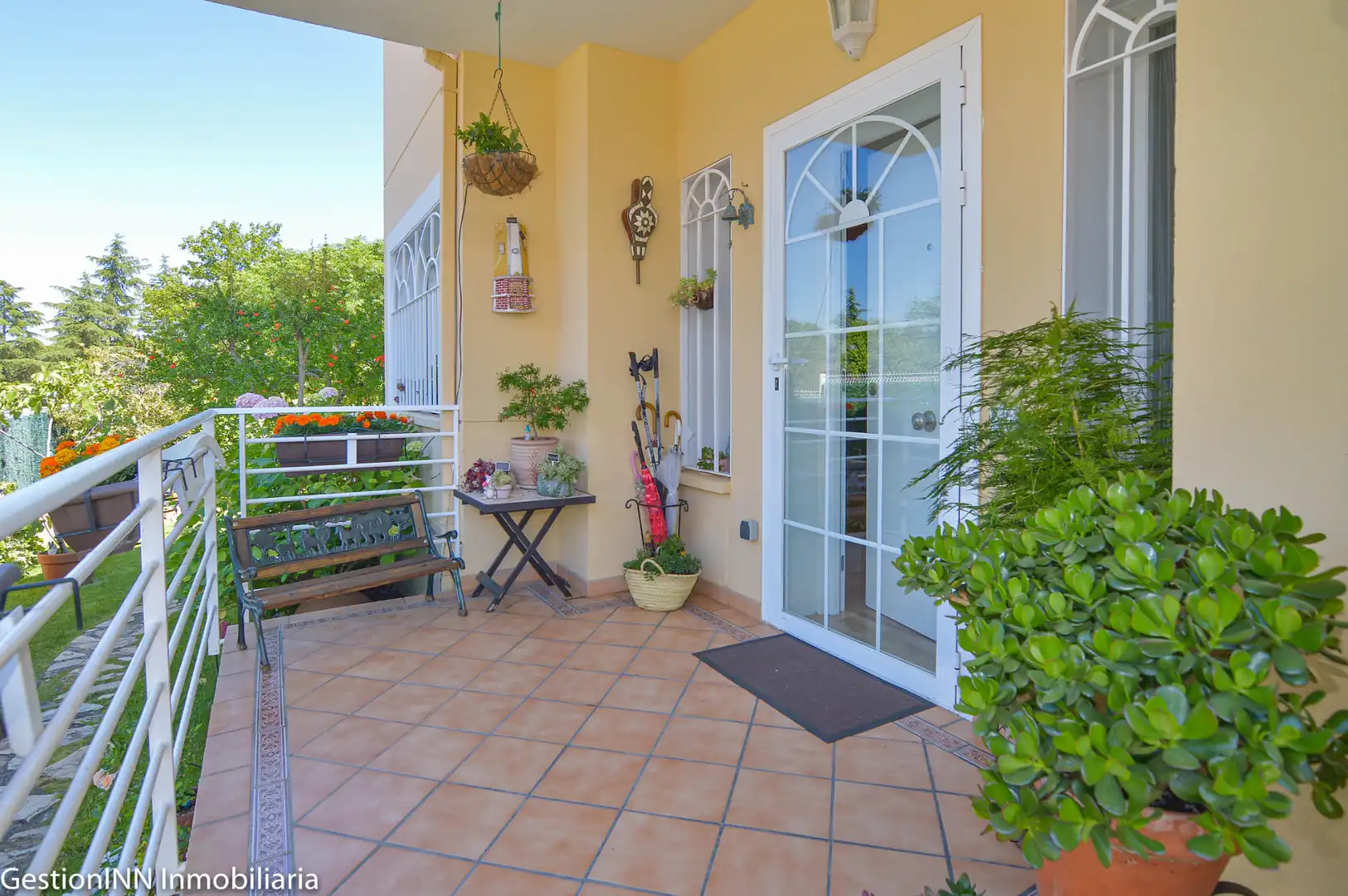 Terraza de Casa adosada en venta en Valdemorillo con Calefacción, Jardín privado y Parquet