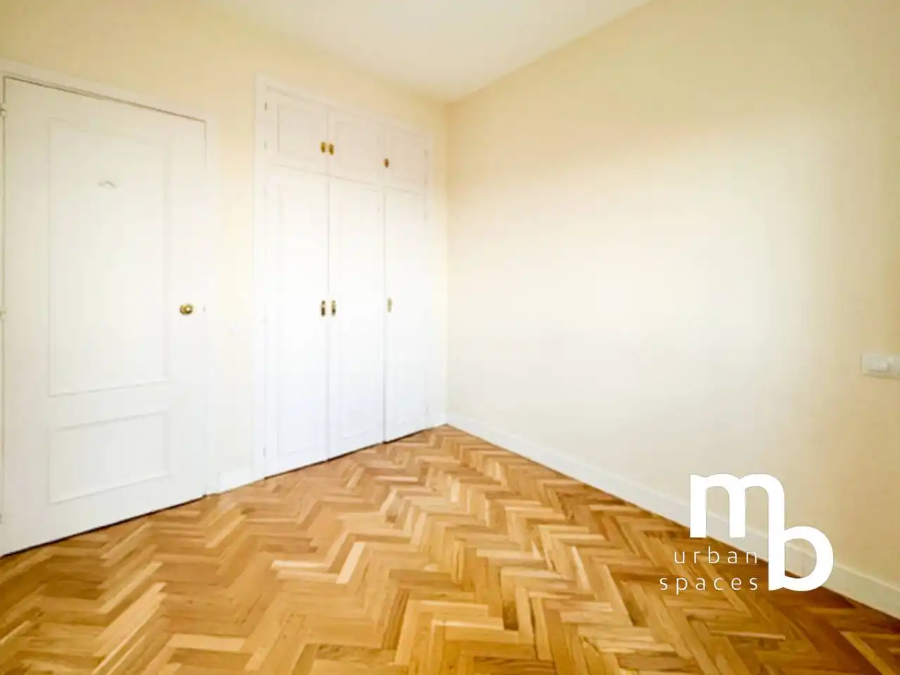 Habitación de Piso de alquiler en Madrid con Aire acondicionado, Calefacción y Parquet