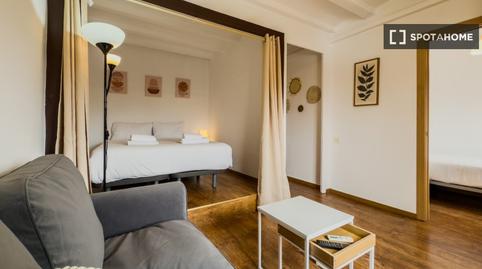 Foto 3 de Pis de lloguer a El Raval, Barcelona