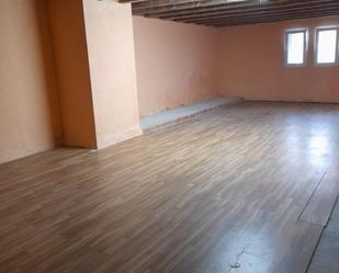 Box room to rent in Sant Celoni