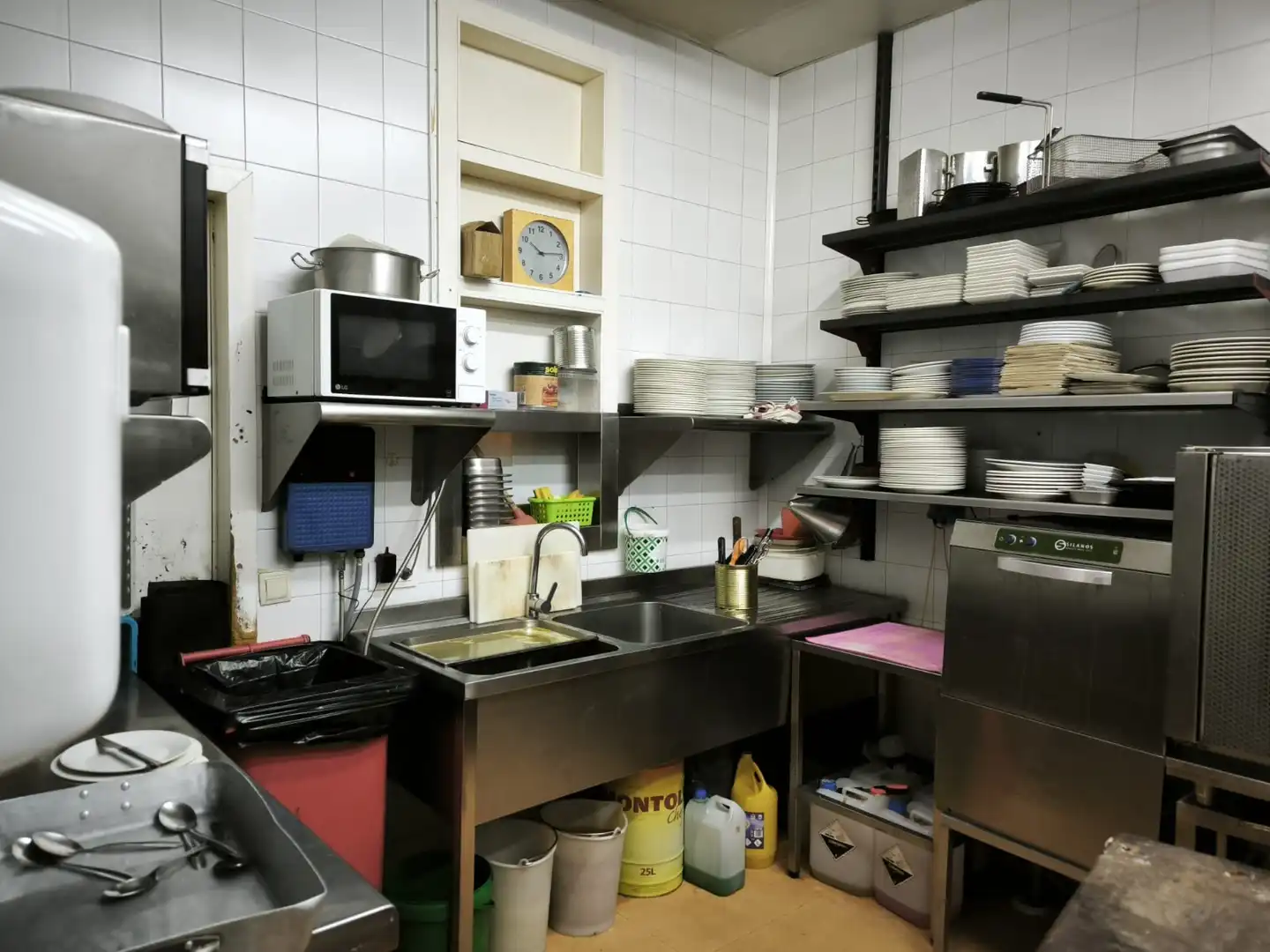 Locale commerciale in cessione a Centre - Barri Vell, imagen 9