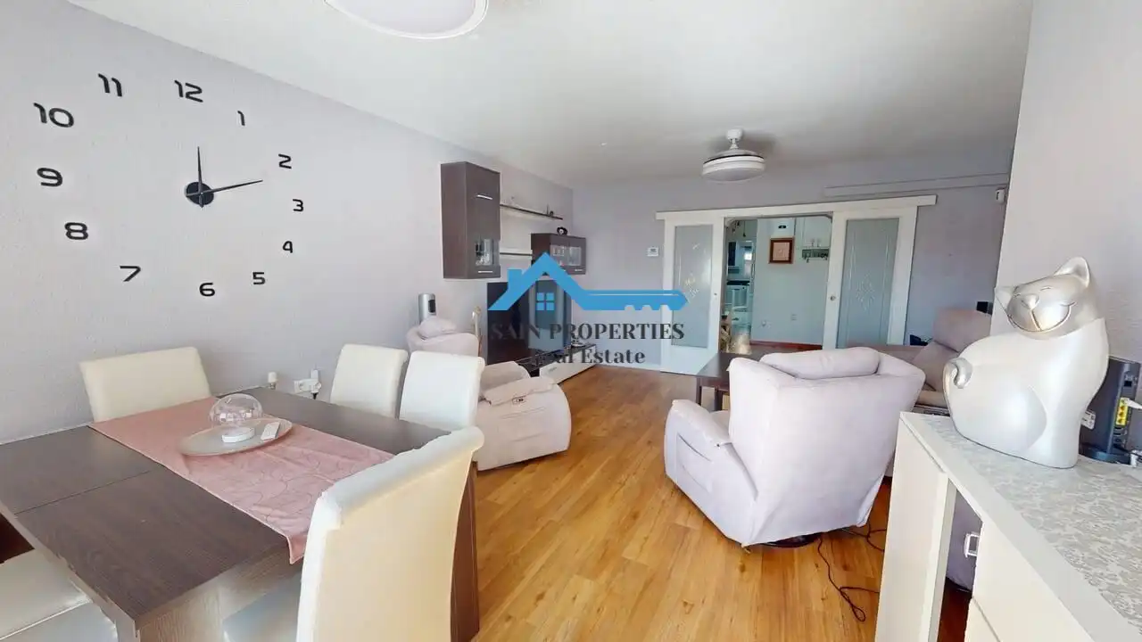 Casa aparellada amb terrassa en venda a Varadero, imagen 5