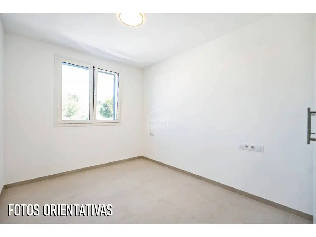 Dormitori de Apartament en venda en Sant Lluís amb Terrassa