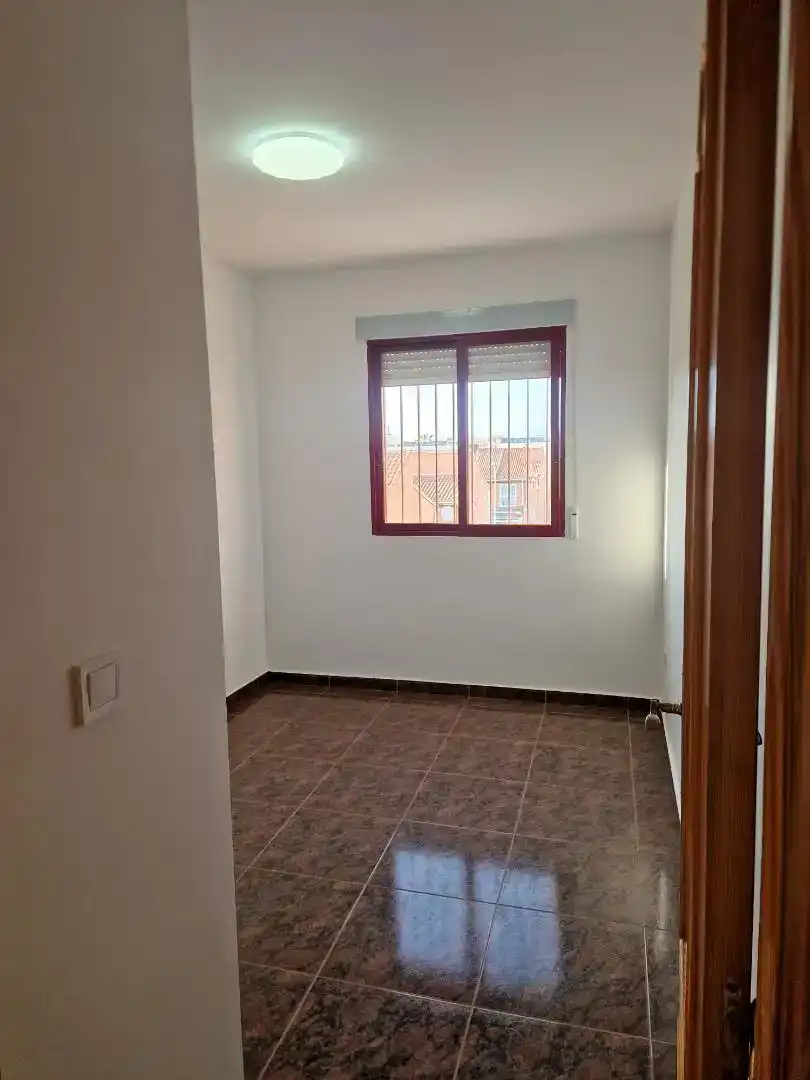 Dormitori de Pis en venda en  Murcia Capital amb Aire condicionat i Balcó