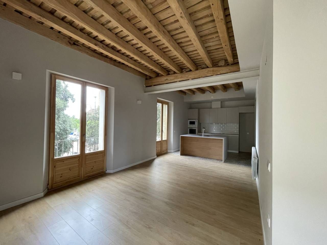 Sala d'estar de Pis en venda en Vic amb Parquet, Balcó i Alarma