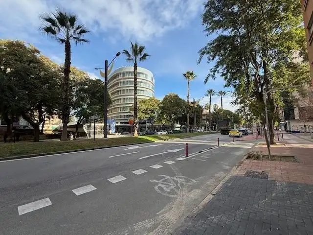 Außenansicht von Wohnung zur Miete in Murcia mit Klimaanlage und Abstellraum
