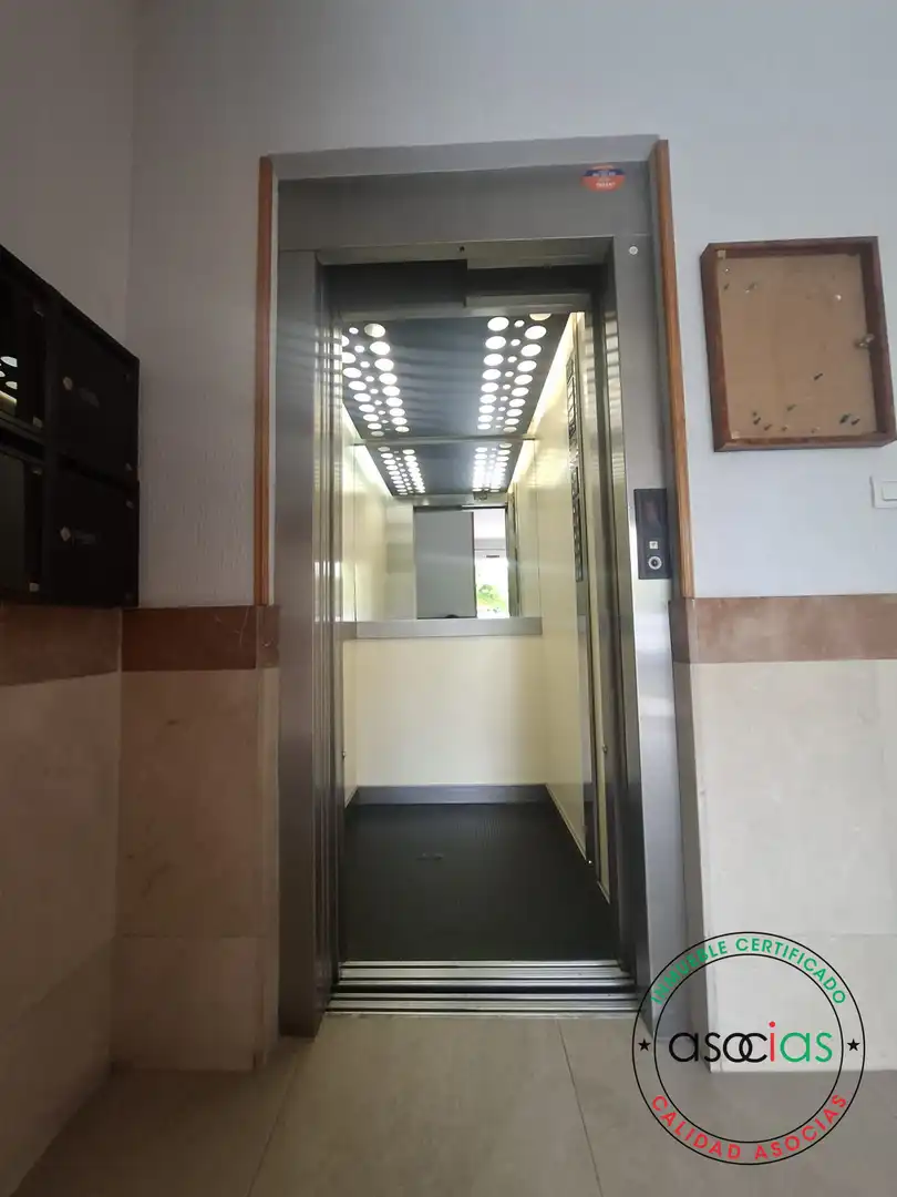 Piso en venta en Gijón  con Calefacción, Parquet y Trastero