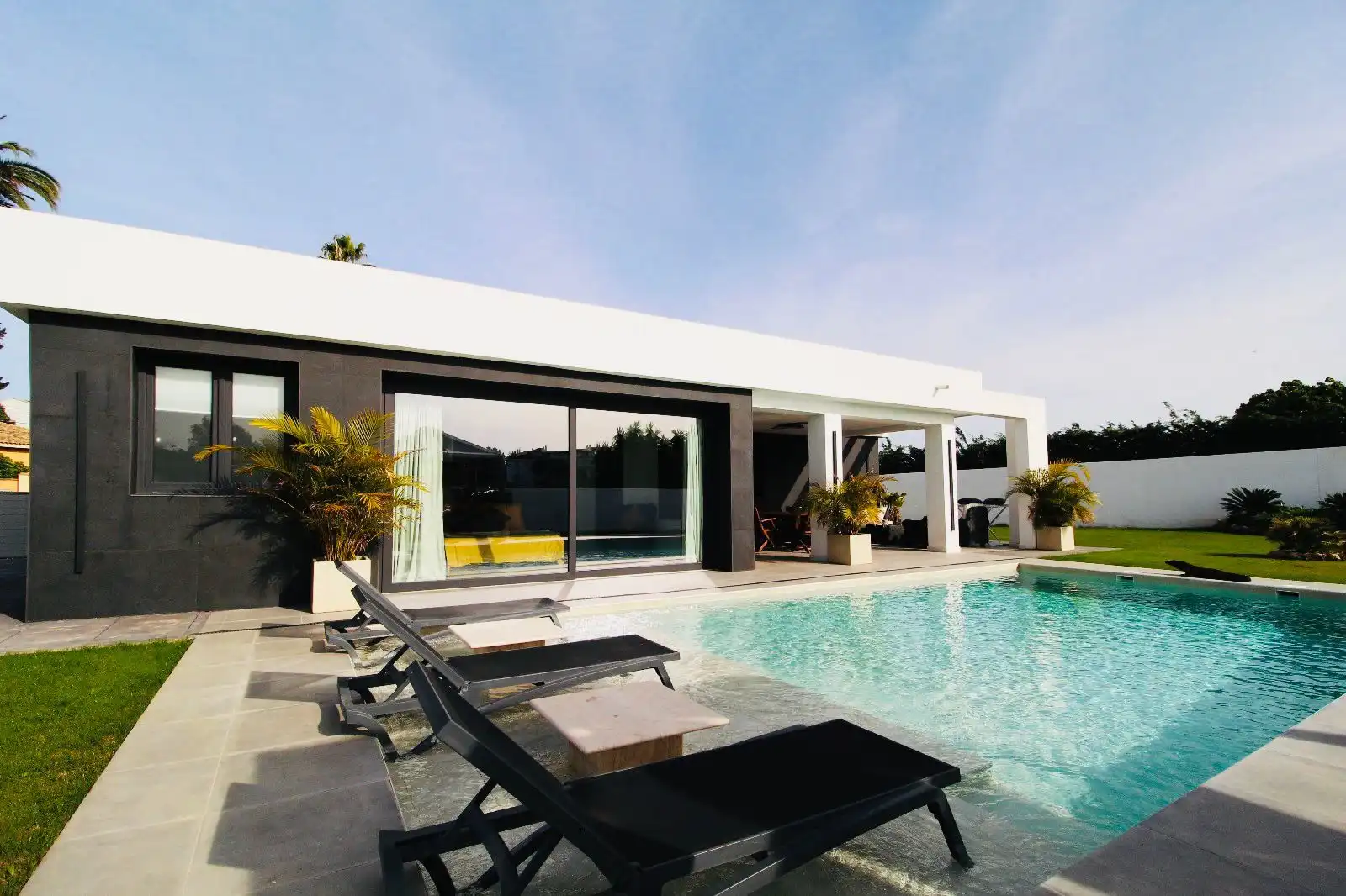 Piscina de Casa o xalet de lloguer en Marbella amb Aire condicionat, Calefacció i Jardí privat