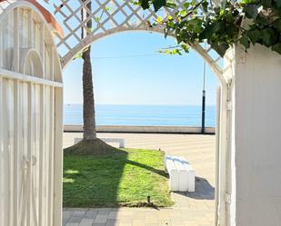 Casa o xalet en venda en Torrox amb Aire condicionat, Jardí privat i Piscina