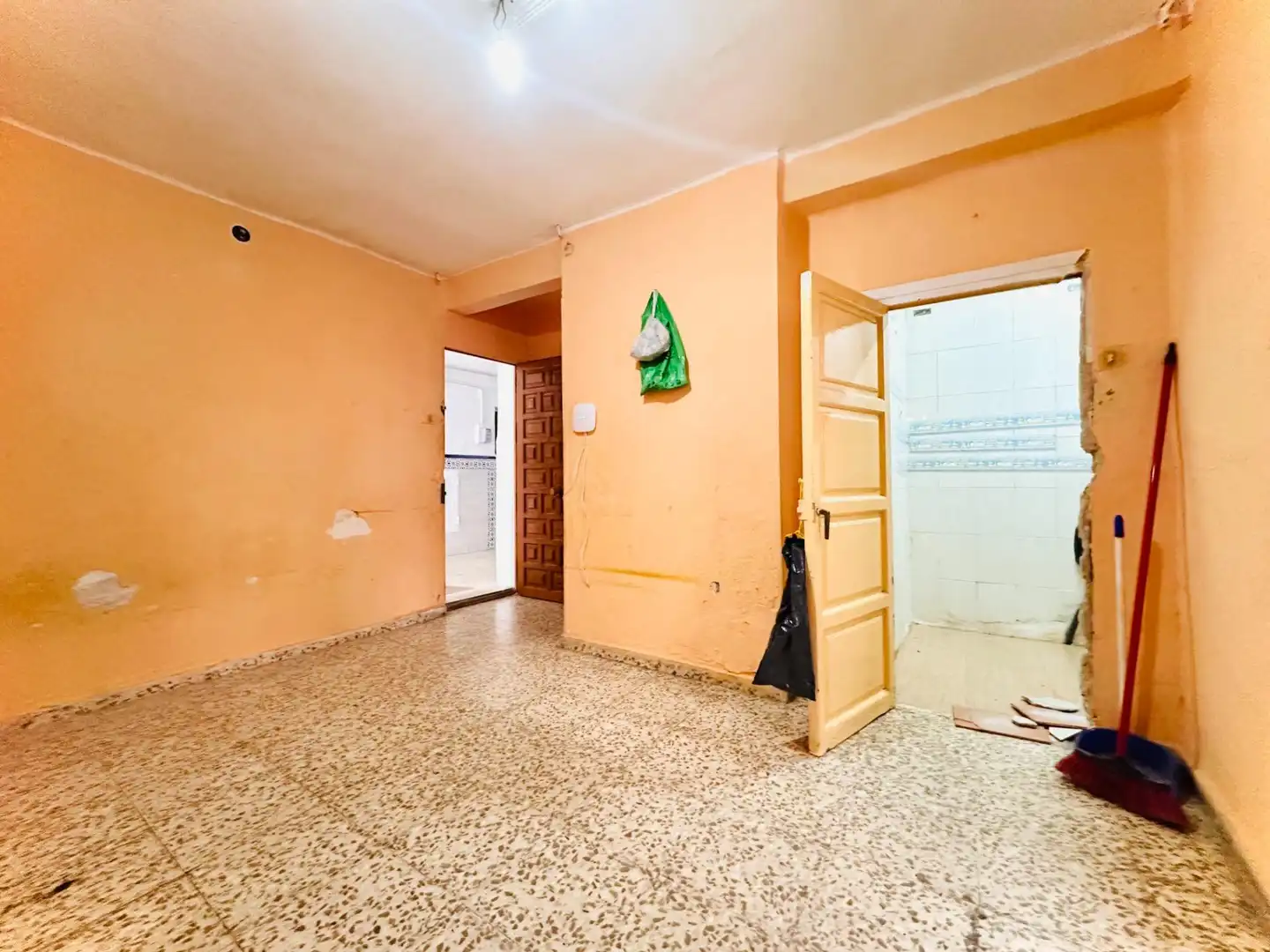 Flat for sale in Granada  with Balcony