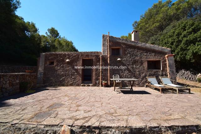 Finca rústica en Venta en Ferreries poble