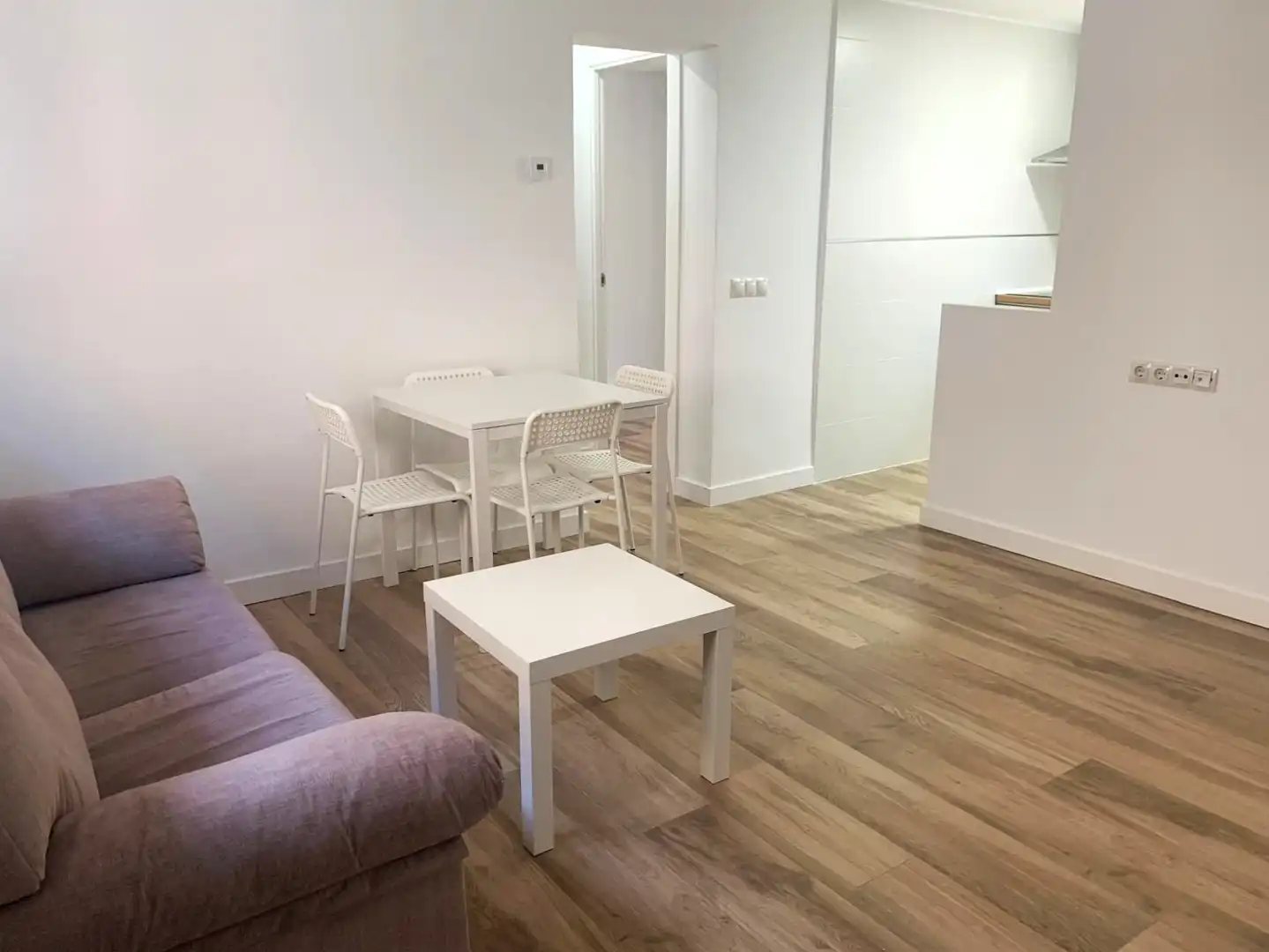 Sala d'estar de Pis en venda en Ávila Capital amb Calefacció, Moblat i Forn