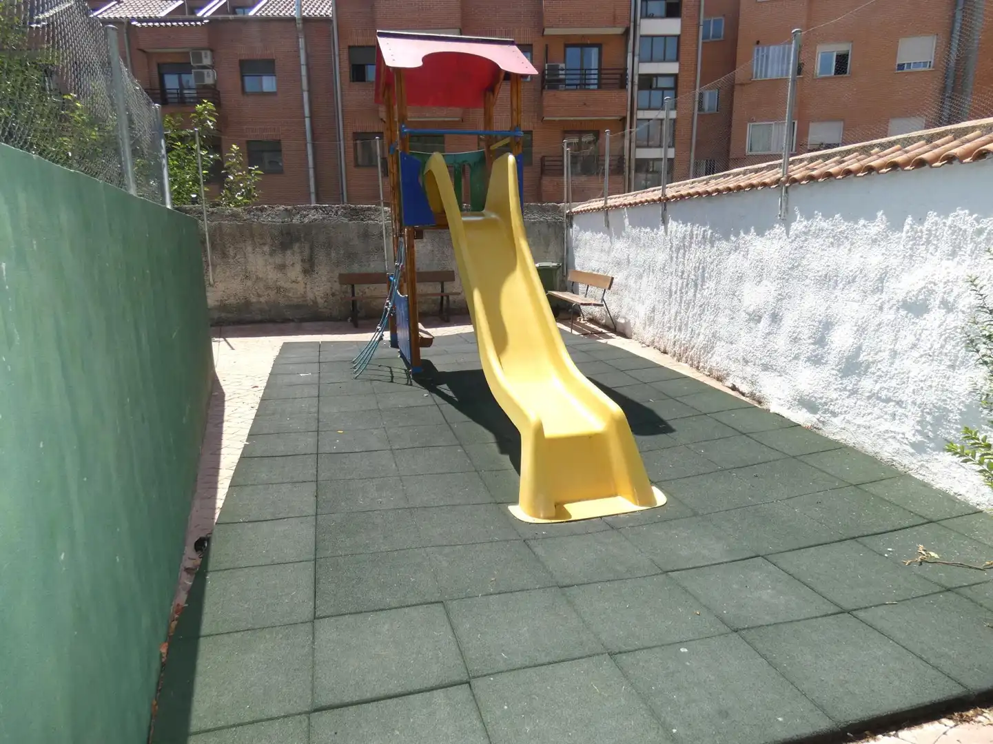 Aparcament de Planta baixa en venda en Valdemoro amb Calefacció, Parquet i Terrassa