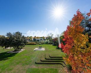 Jardí de Casa o xalet de lloguer en Pozuelo de Alarcón amb Aire condicionat, Jardí privat i Terrassa