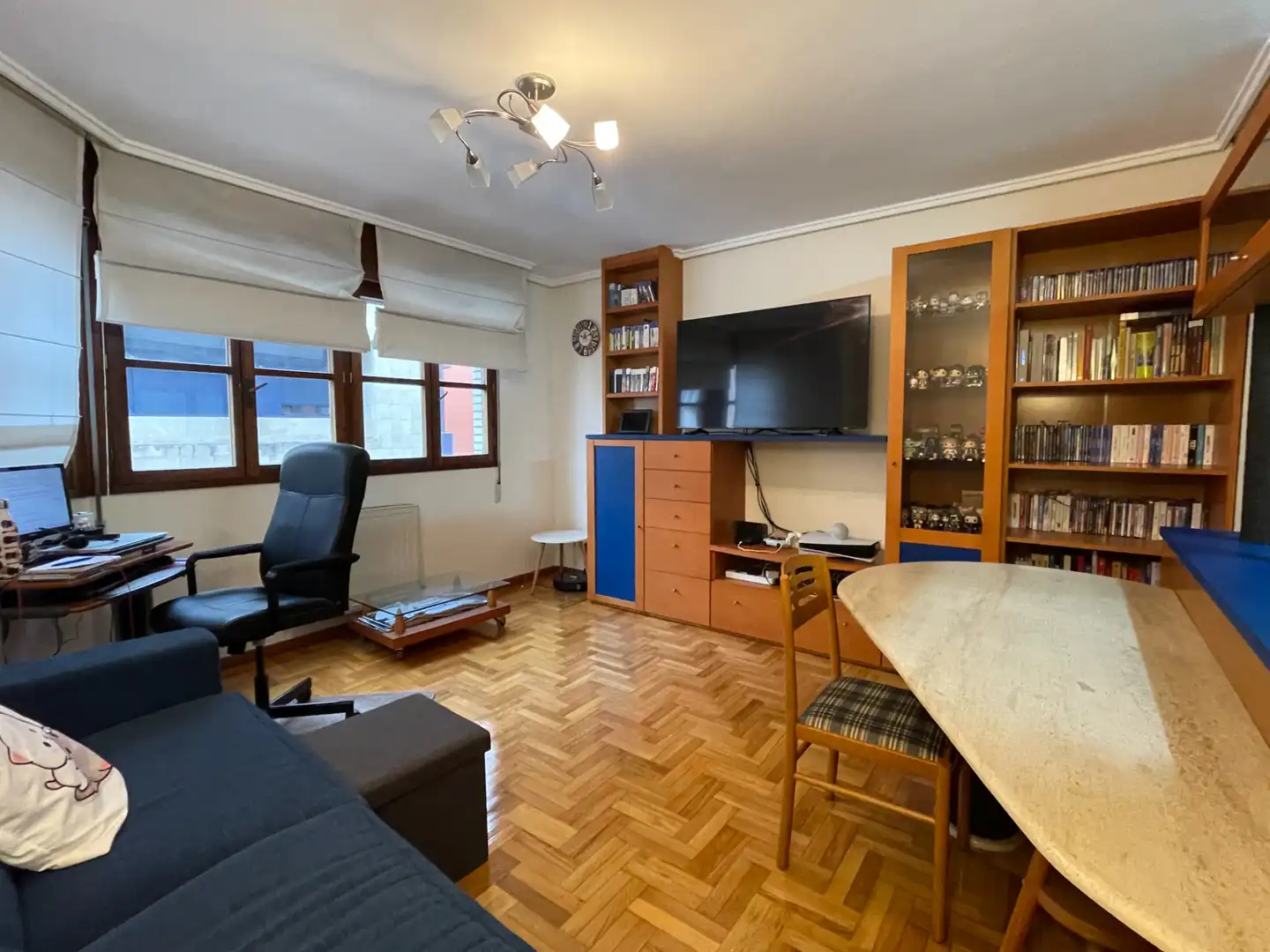 Living room of Apartments for sale in Gijón   with Heating, Parquet flooring and Storage room