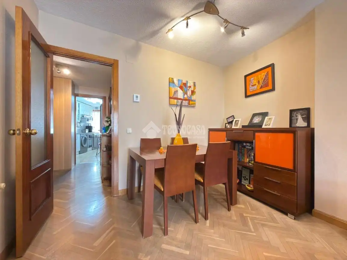 Comedor de Piso en venta en Alcobendas con Aire acondicionado, Parquet y Balcón