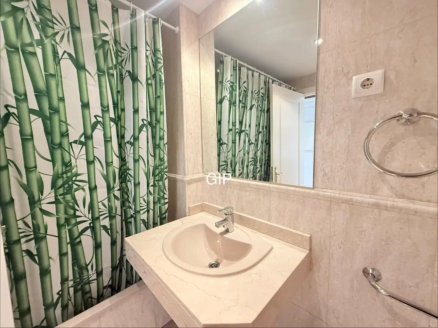 Apartments for rent in Calle de Deyanira, 59, Rejas