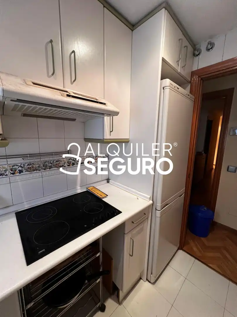 Küche von Wohnung zur Miete in Madrid mit Klimaanlage, Heizung und Abstellraum
