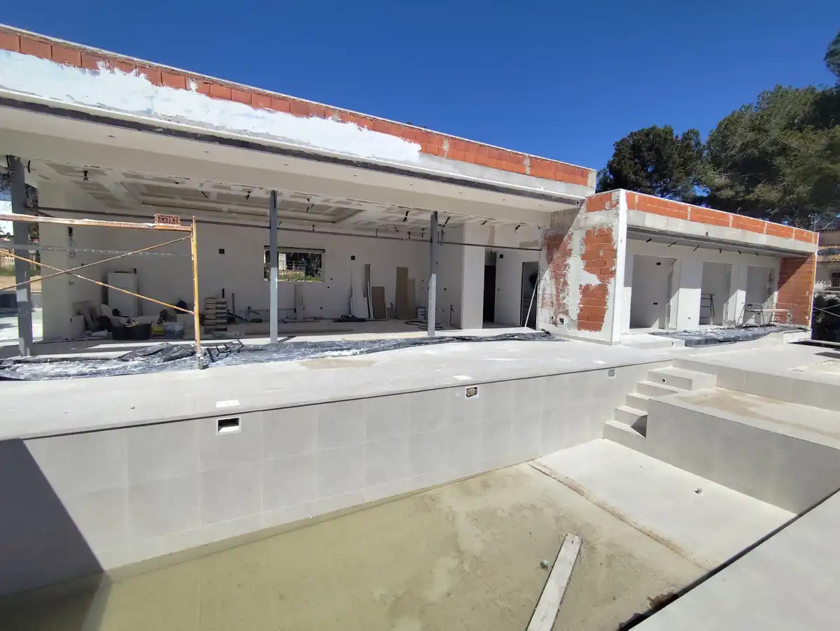 Piscina de Casa o xalet en venda en El Pinar de Campoverde