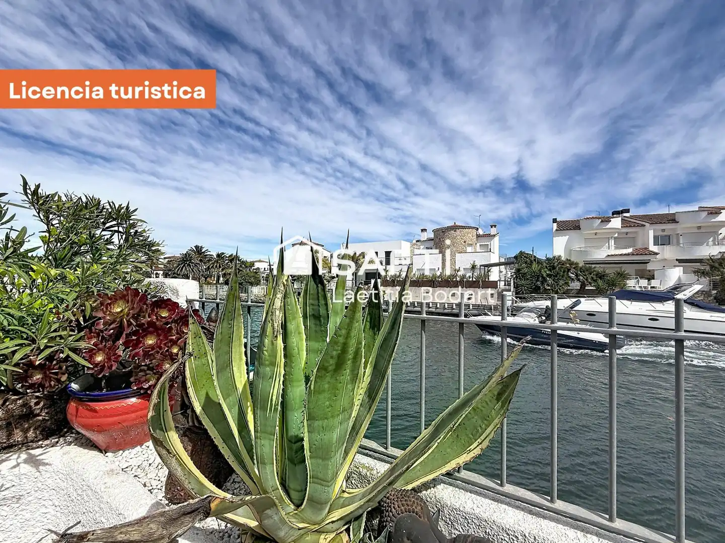 Vista exterior de Casa adosada en venta en Empuriabrava con Aire acondicionado, Calefacción y Terraza