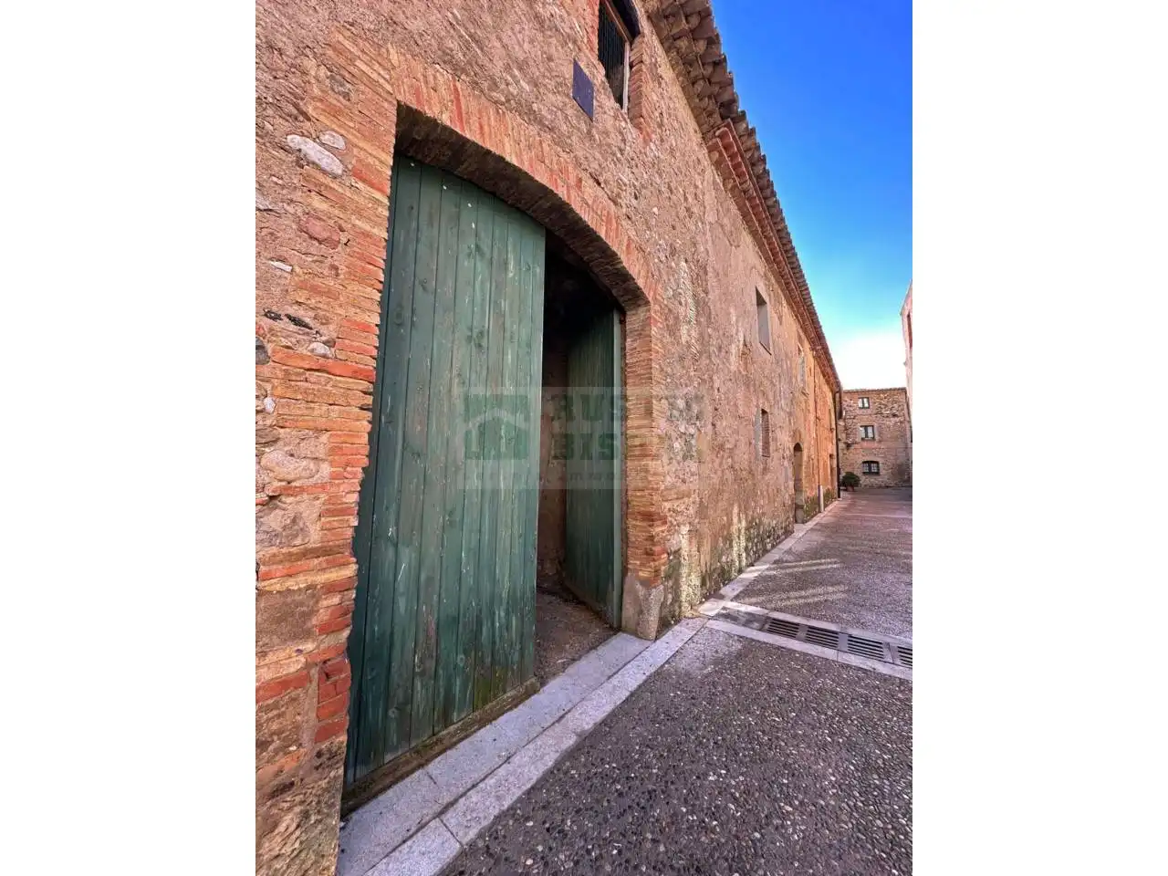 Vista exterior de Finca rústica en venta en Bàscara con Jardín privado