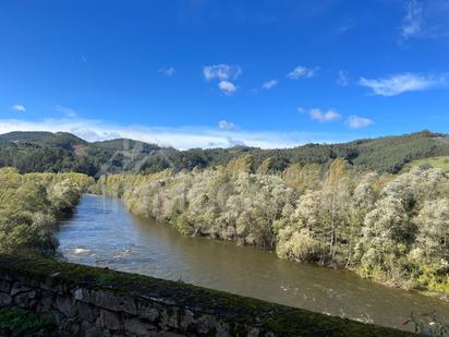 Vista exterior de Finca rústica en venda en Pravia amb Terrassa i Balcó