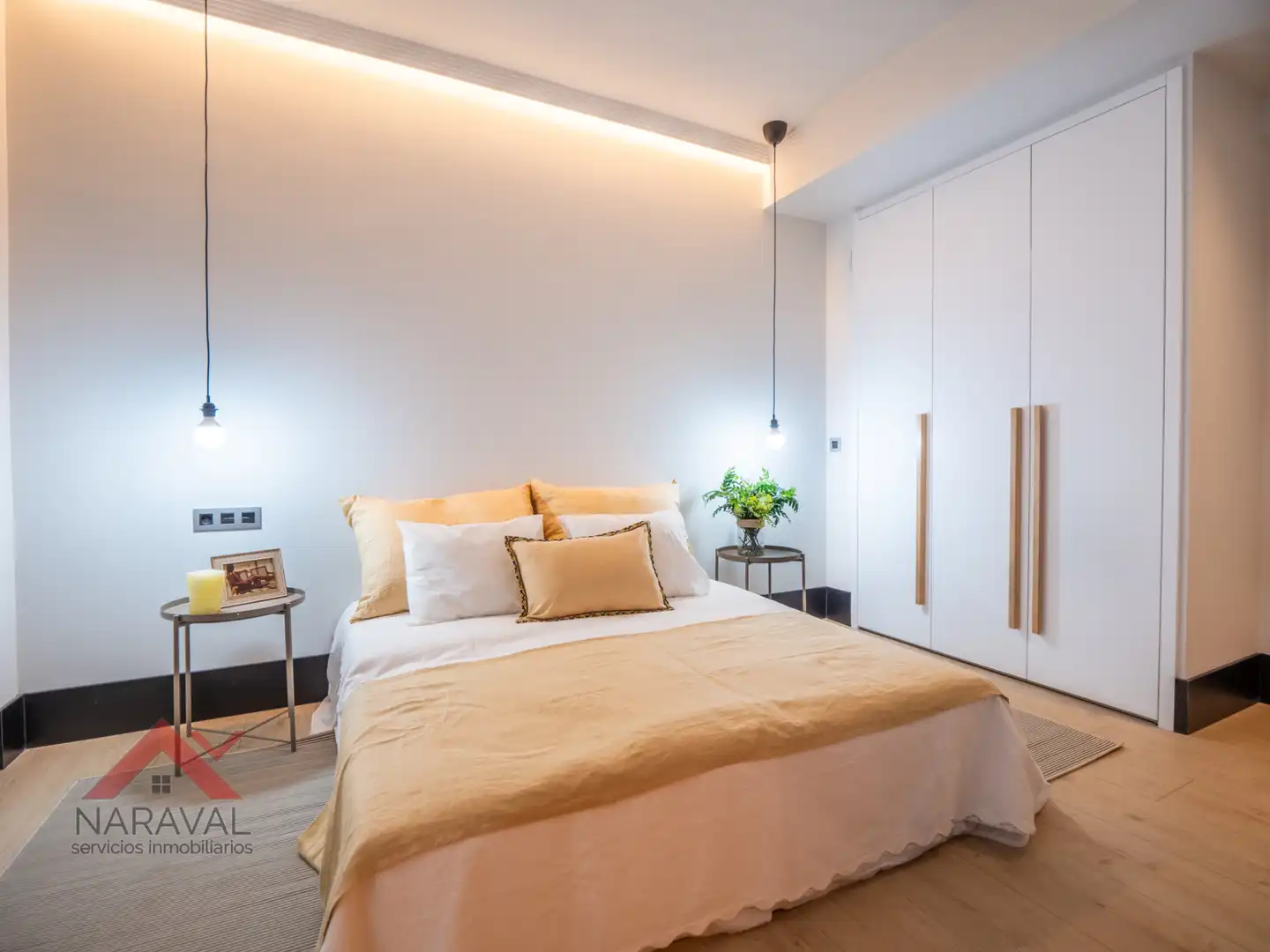 Bedroom of Flat for sale in  Pamplona / Iruña  with Air Conditioner, Heating and Oven