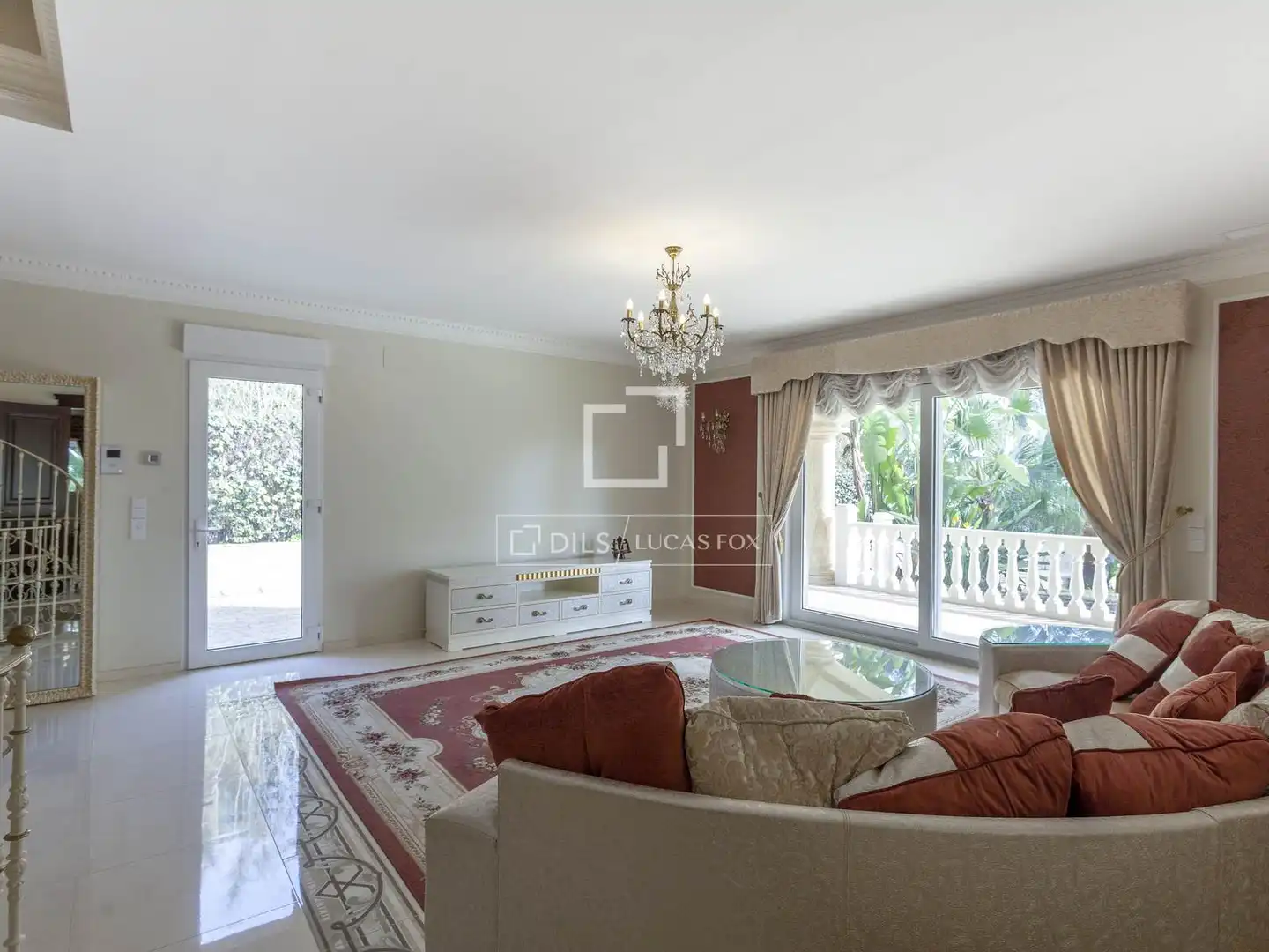 Sala d'estar de Casa o xalet en venda en Rocafort amb Aire condicionat, Calefacció i Jardí privat