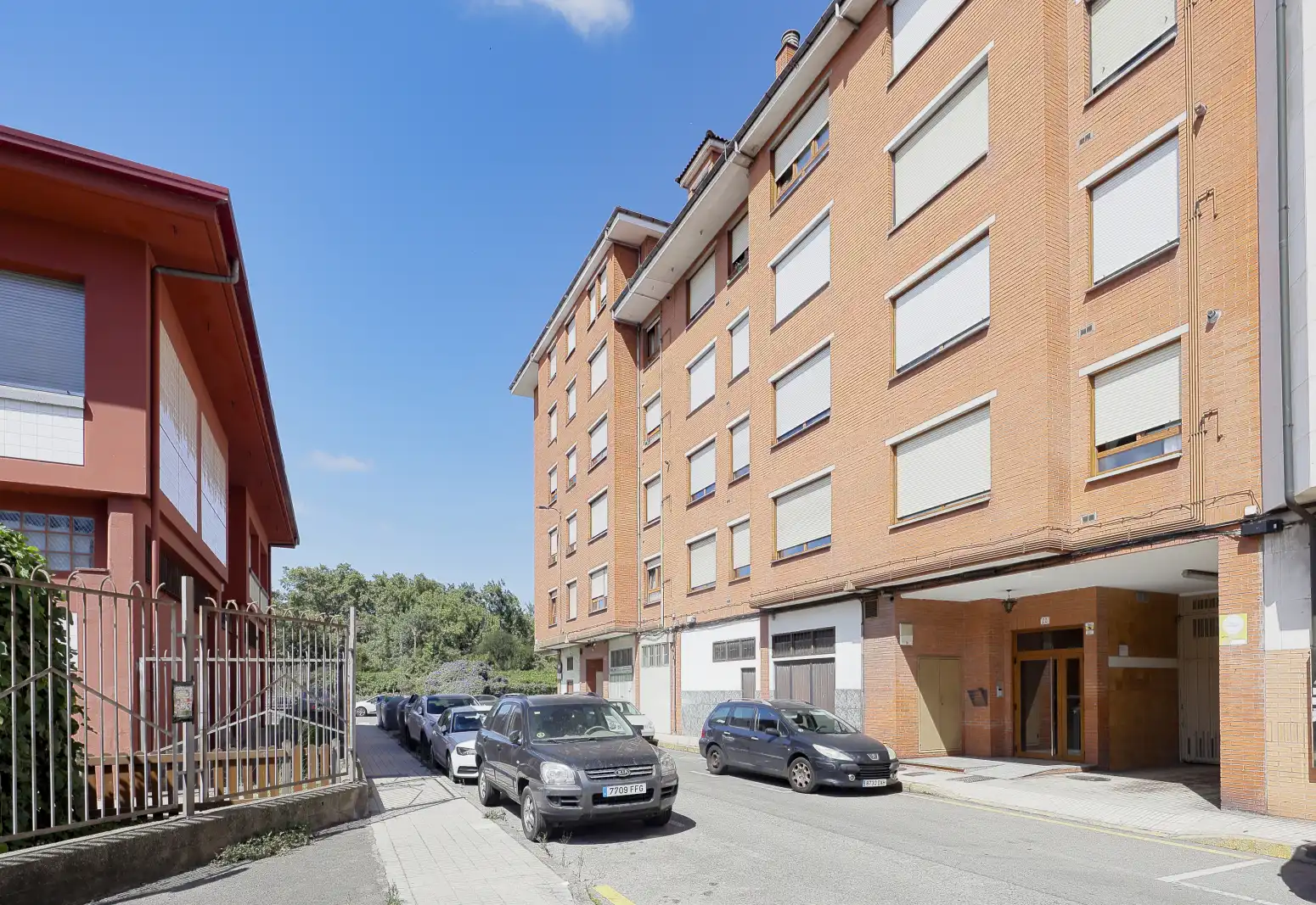 Außenansicht von Wohnung zum Verkauf in Gijón  mit Heizung und Parkett