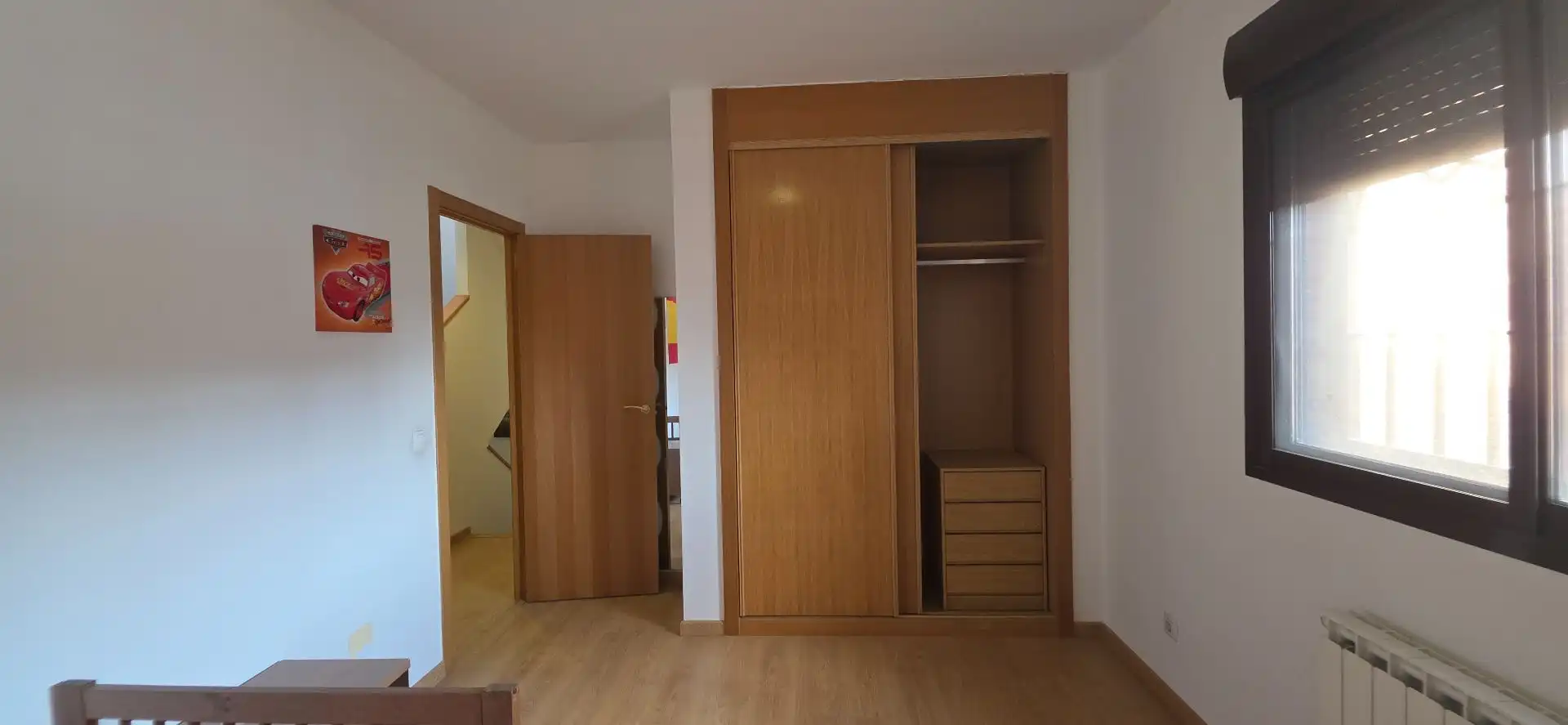 Schlafzimmer von Haus oder Chalet zum Verkauf in Ugena mit Klimaanlage, Heizung und Privatgarten