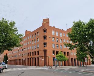 Vista exterior de Pis en venda en  Huesca Capital