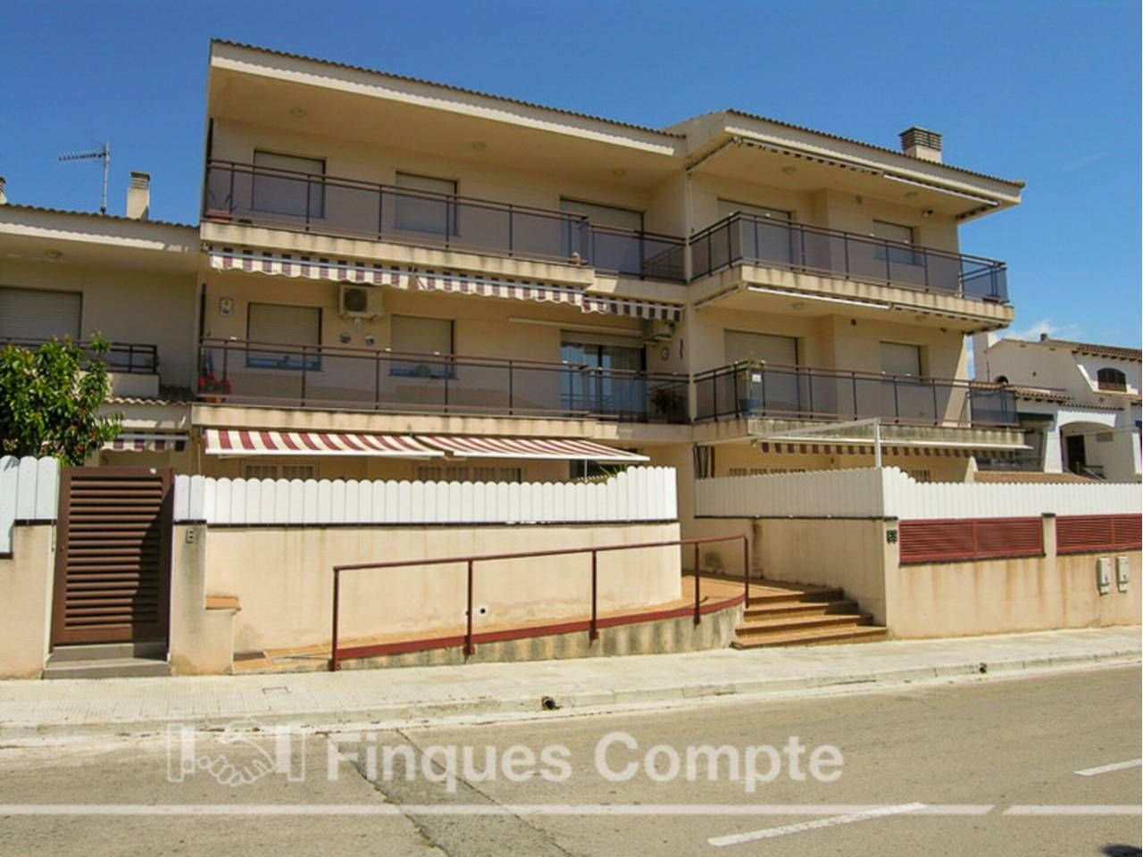 Exterior view of Flat for sale in Roda de Berà  with Air Conditioner, Heating and Terrace