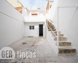 Vista exterior de Casa o xalet de lloguer en Terrassa amb Calefacció, Jardí privat i Terrassa