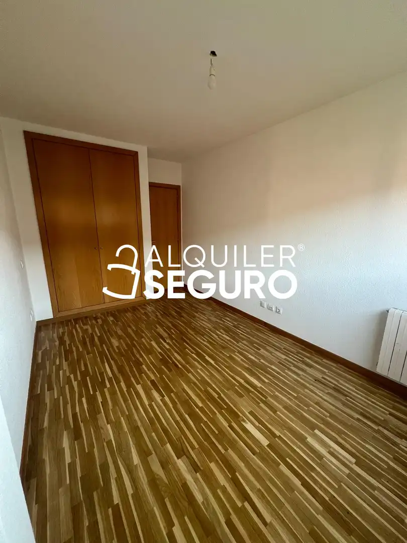 Schlafzimmer von Wohnung zur Miete in Madrid mit Klimaanlage, Heizung und Terrasse