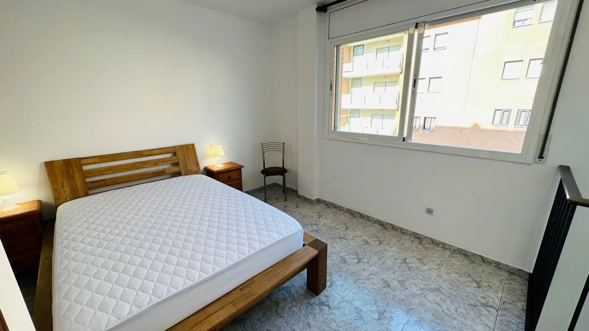 Schlafzimmer von Wohnungen zum Verkauf in Lloret de Mar mit Klimaanlage, Heizung und Terrasse